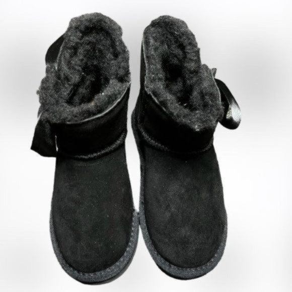 PAWZ by Bearpaw Black Bow Leather Boots Girls Size 13 - Picture 2 of 7